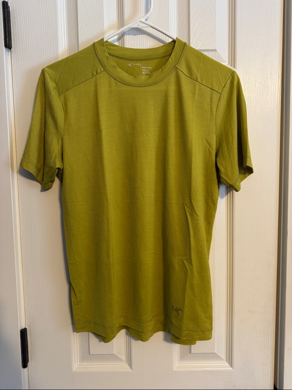 Men’s size small Arc’teryx brand short sleeved t shirt (athletic material.